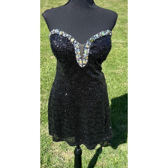 Alyce Paris Dresses & Skirts - Alyce Paris Dress Womens 14 Black Sequin Beaded Strapless Sweetheart Mini Party